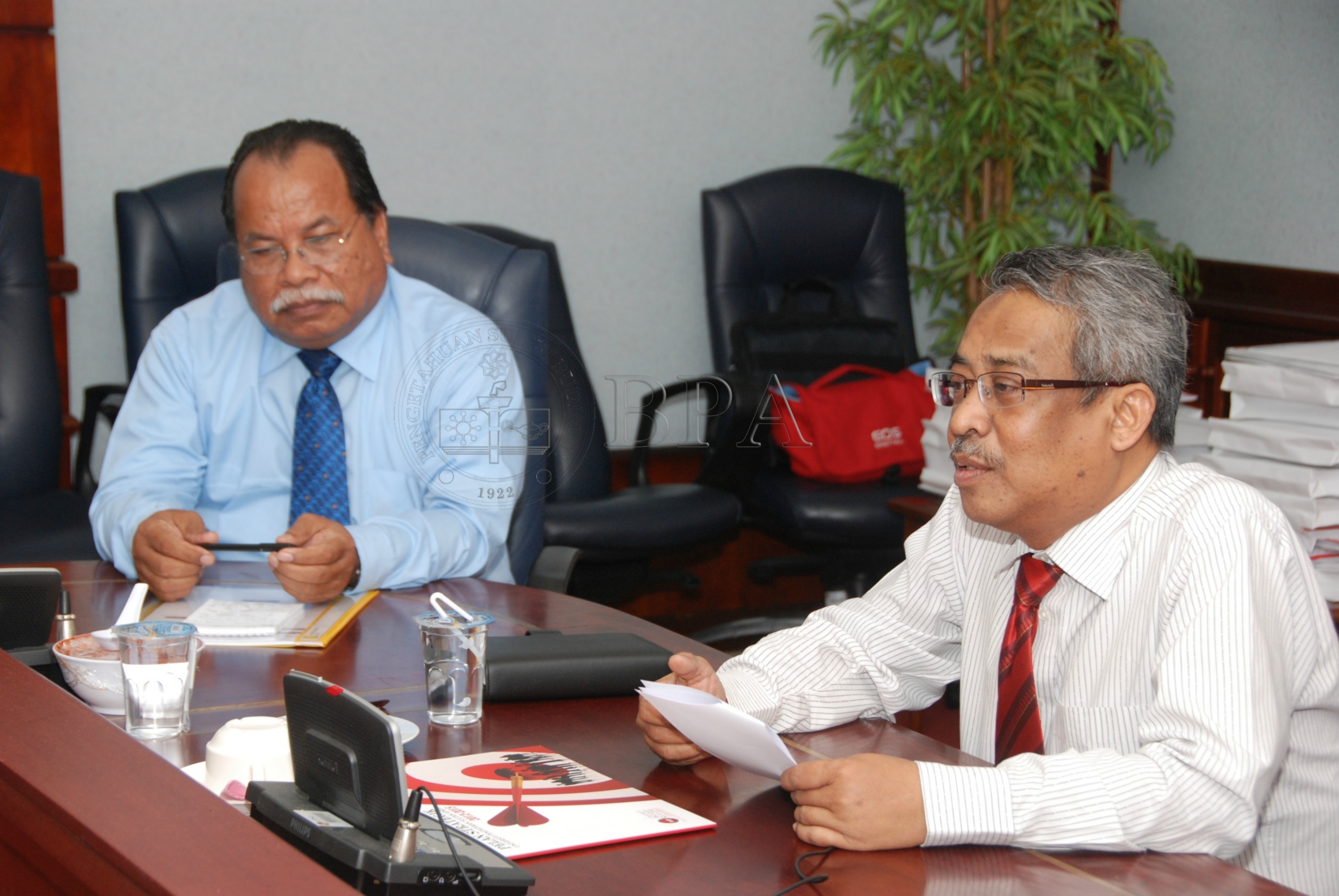 BPA 12 65 buku DSC 1666